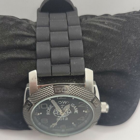 Amazon.com: Fossil Women Fossil PR2003 Women\'s Black Rubber Analog Dial Quartz Genuine Wrist Watch DE74